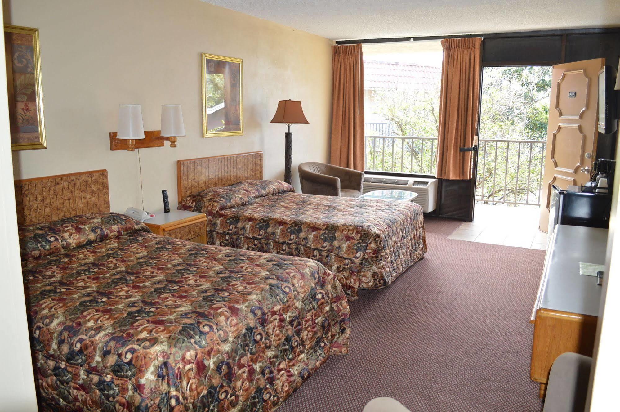 טרפון ספרינגס Tarpon Shores Inn מראה חיצוני תמונה